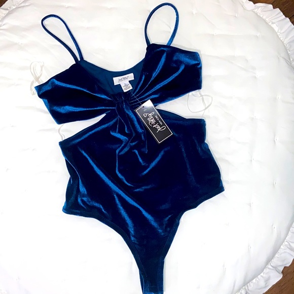 Polly & Esther Tops - NWT. Blue Velvet Bodysuit With Side Cut-Outs. Esther & Polly. Size Large.